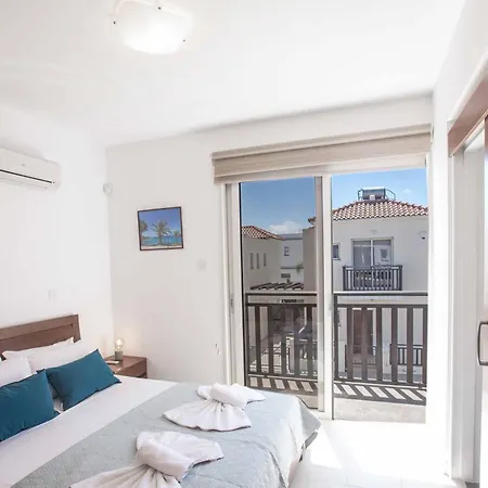 Menelaos Mv7 * Paralimni